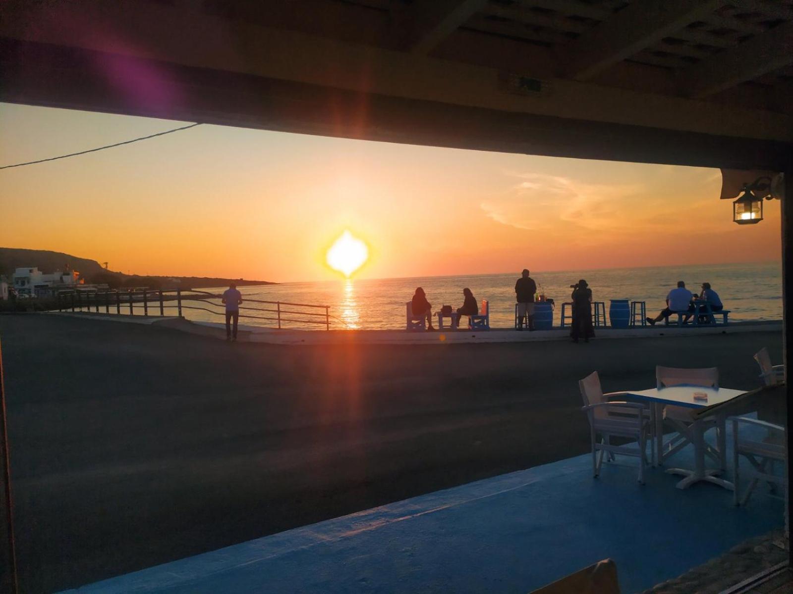 Meltemi Beach Apartments Mílatosz Kültér fotó