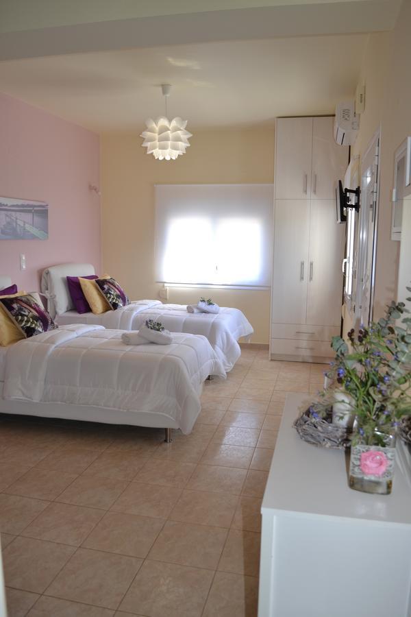 Meltemi Beach Apartments Mílatosz Kültér fotó